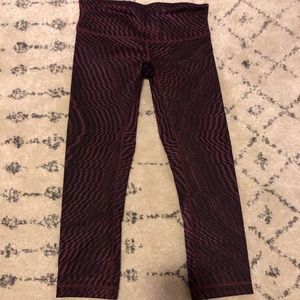 Lululemon Wunder Under crop leggings